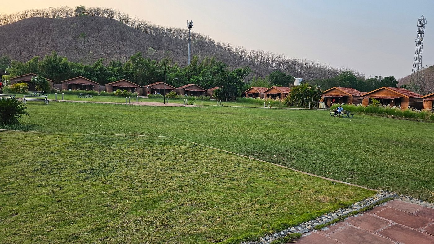 tent city 1 statue of unity